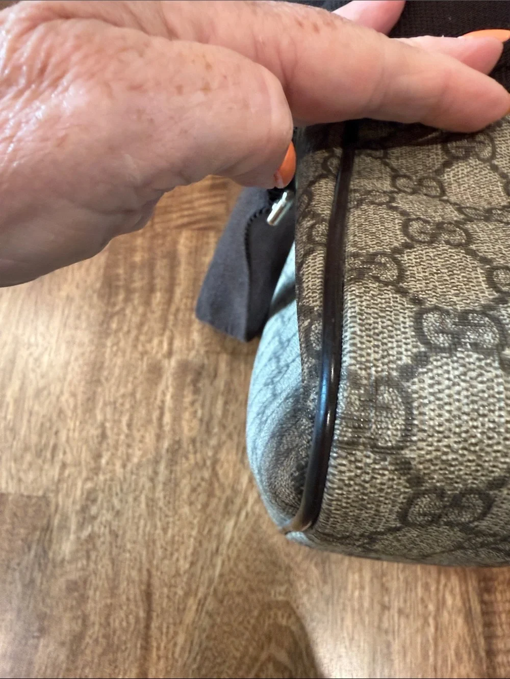 Gucci Beige Brown GG coated Canvas Messenger Bag with Adjustable Strap